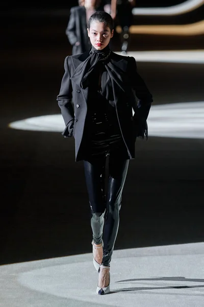 Look 2